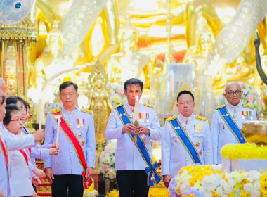พิธีเวียนเทียนสมโภชน้ำพระพุทธมนต์ศักดิ์สิทธิ์ Image 1
