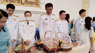 พิธีเจริญพระพุทธมนต์ และทำบุญตักบาตรถวายพระราชกุศล Image 1