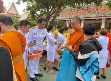 พิธีสวดพระพุทธมนต์และทำบุญตักบาตรถวายพระราชกุศล เนื่องใน ... พารามิเตอร์รูปภาพ 6