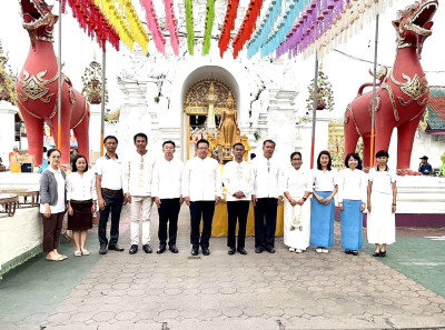 ประเพณีตักบาตรเทโวโรหณะ เนื่องในวันออกพรรษาของจังหวัดลำพูน พารามิเตอร์รูปภาพ 1