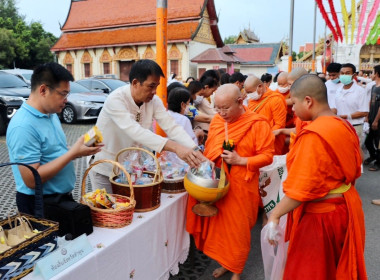 ประเพณีตักบาตรเทโวโรหณะ เนื่องในวันออกพรรษาของจังหวัดลำพูน พารามิเตอร์รูปภาพ 4