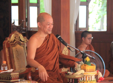 กิจกรรมฟังธรรมตามกาลเฉลิมพระเกียรติพระบาทสมเด็จพระเจ้าอยู่หัวฯ ... Image 1