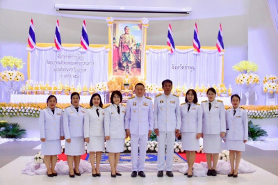 พิธีถวายราชสักการะเนื่องในวันพระบาทสมเด็จพระพุทธยอดฟ้าจุฬาโลกมหาราช ... Image 1