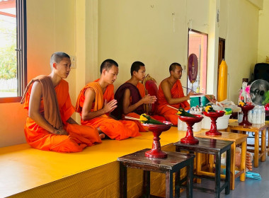 ทำบุญถวายเทียนพรรษา ผ้าอาบน้ำฝนและจตุปัจจัยเครื่องไทยธรรม Image 6