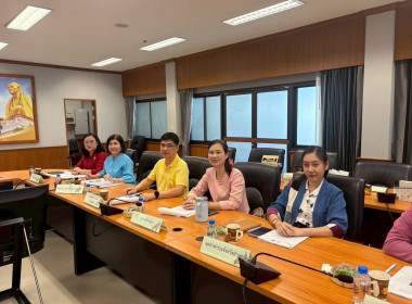 ประชุมคณะกรรมการบริหารตราสัญลักษณ์เครื่องหมายบริการสินค้าจังหวัดลำพูน ... Image 3