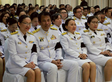 พิธีวางพานพุ่มดอกไม้สด ... Image 7