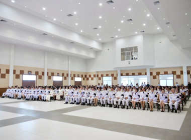 พิธีวางพวงมาลาถวายราชสักการะพระบาทสมเด็จพระมงกุฎเกล้าเจ้าอยู่หัว ... Image 4