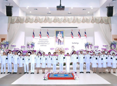 พิธีวางพวงมาลาถวายราชสักการะพระบาทสมเด็จพระมงกุฎเกล้าเจ้าอยู่หัว ... Image 3