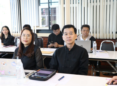 ประชุมซักซ้อมเกณฑ์ชี้แจงเงื่อนไขและแนวทางในการแนะนำส่งเสริมและพัฒนาความเข้มแข็ง ... Image 8