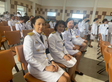 พิธีวางพุ่มดอกไม้ถวายราชสักการะ ... Image 5