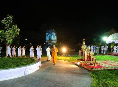 พิธีรับพระราชทานพุ่มดอกบัวประดิษฐ์ไปถวายสักการะต้นพระศรีมหาโพธิทศมราชบพิตร ... Image 7