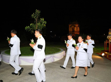 พิธีรับพระราชทานพุ่มดอกบัวประดิษฐ์ไปถวายสักการะต้นพระศรีมหาโพธิทศมราชบพิตร ... Image 9