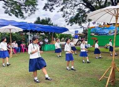 ส่งมอบรถยนต์ราชการที่ไม่ใช้แล้วของสำนักงานสหกรณ์จังหวัดลำพูน ให้แก่โรงเรียนบ้านห้วยแพ่ง ... Image 10