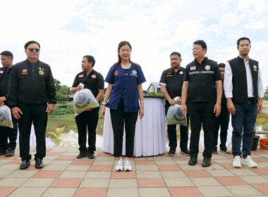 ลงพื้นที่ติดตามการบริหารจัดการน้ำและมอบปัจจัยการผลิตแก่เกษตรกร ... Image 15