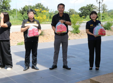 ร่วมส่งมอบสิ่งของอุปโภคบริโภคและข้าวสาร ... Image 6