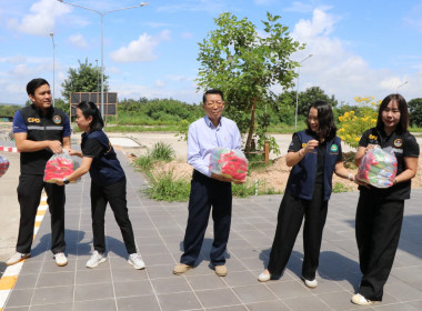 ร่วมส่งมอบสิ่งของอุปโภคบริโภคและข้าวสาร ... Image 8