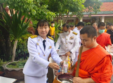 ทำบุญตักบาตร ข้าวสาร อาหารแห้ง แค่พระสงฆ์และสามเณร จำนวน 72 ... พารามิเตอร์รูปภาพ 11