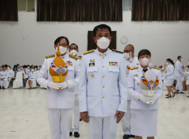 ร่วมถวายเครื่องราชสักการะ พิธีวางพานพุ่ม ... พารามิเตอร์รูปภาพ 2