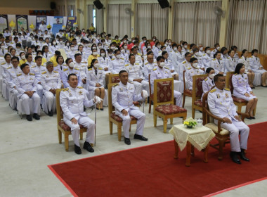 พิธีวางพานพุ่มดอกไม้สดถวายราชสักการะเนื่องในวันพระบิดาแห่งฝนหลวง ประจำปี 2566 ... พารามิเตอร์รูปภาพ 3