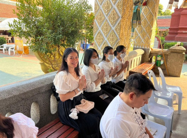 พิธีเจริญพระพุทธมนต์เฉลิมพระเกียรติพระบาทสมเด็จพระเจ้าอยู่หัว ... Image 1