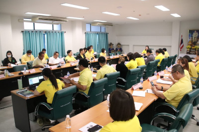 ประชุมคณะทำงานยุทธศาสตร์และแผนพัฒนาการเกษตรและสหกรณ์จังหวัดลำพูน ... Image 1