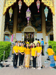 พิธีเจริญพระพุทธมนต์เฉลิมพระเกียรติ ถวายพระพรชัยมงคลแด่ ... Image 1